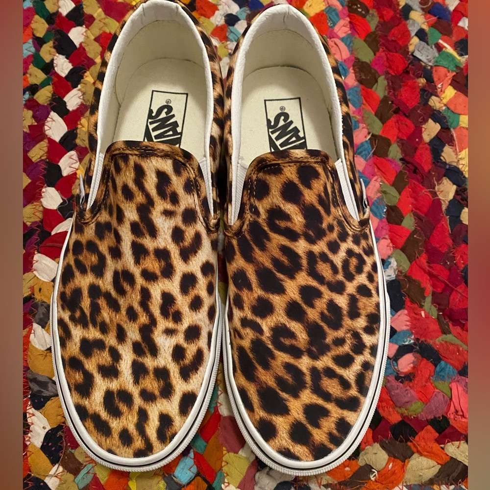 Vans Animal print sneakers size 8.5 women’s